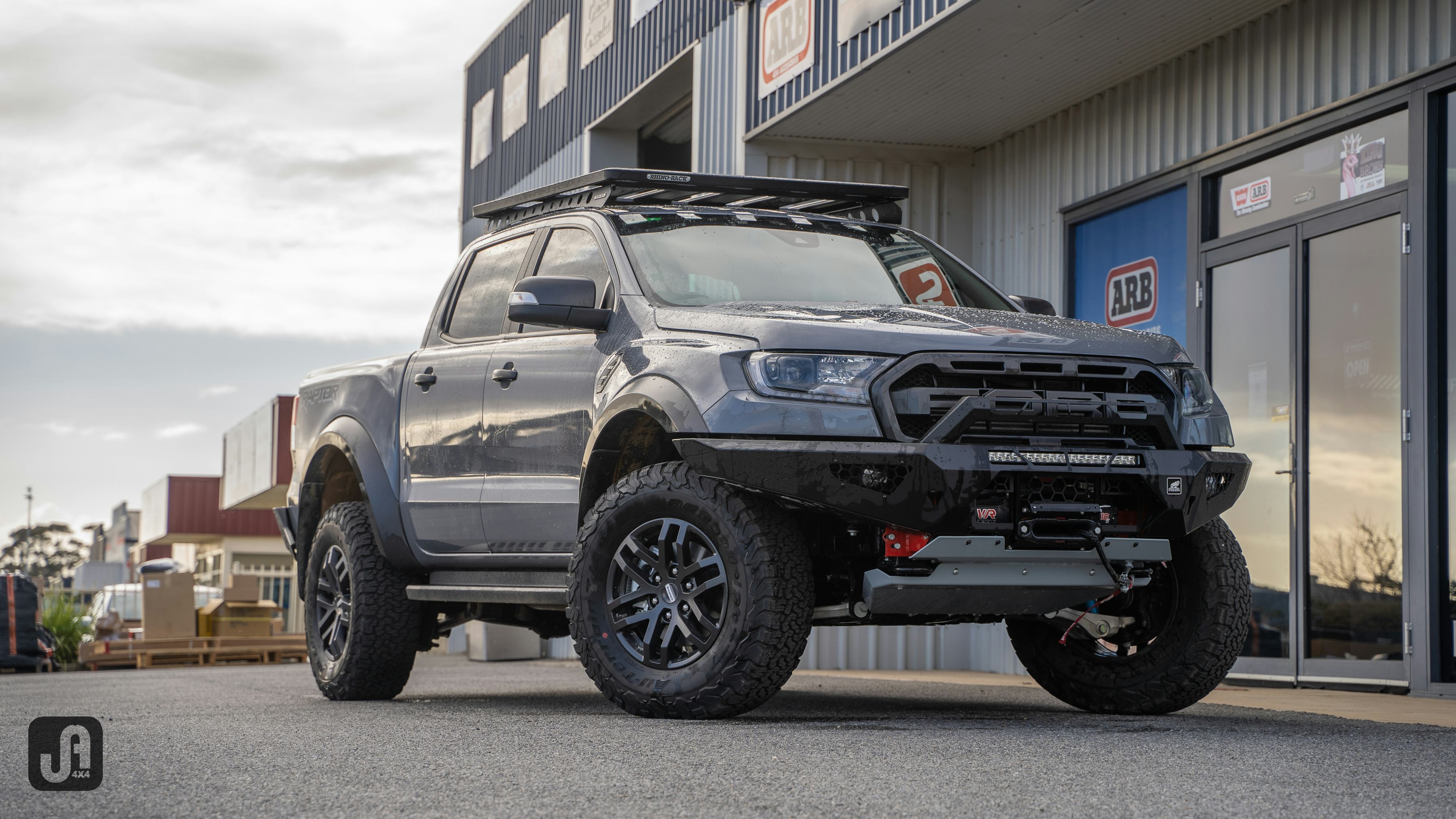 Chris' Ford Ranger Raptor - Jacksons 4x4 Fit Outs