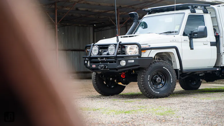 David & Karena's Single Cab build