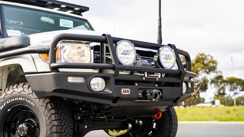 David & Karena's Single Cab build