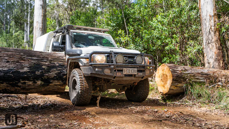 79 series build driven on off road tracks