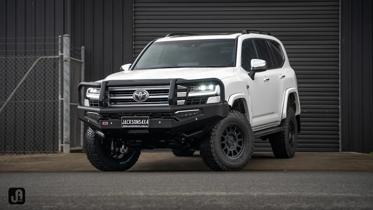 Jmacx 3800kg GVM upgrade for 300 series Landcruiser