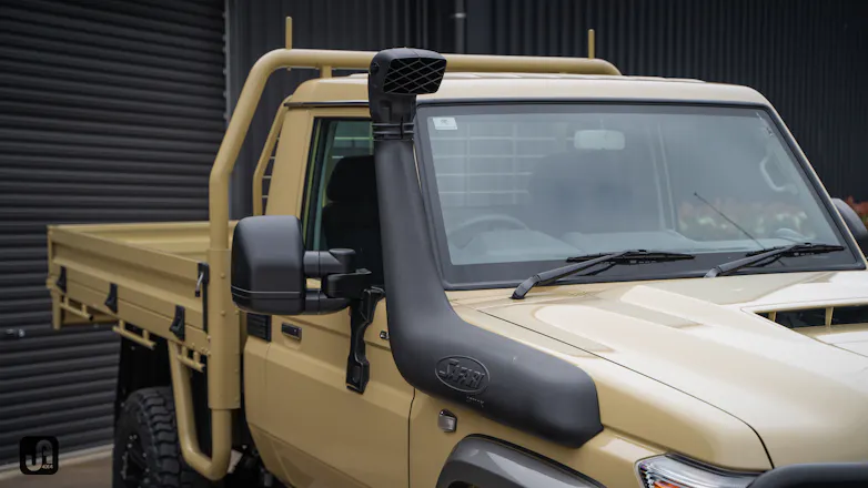 Sandy 79 Series Landcruiser with Safari ARMAX snorkel
