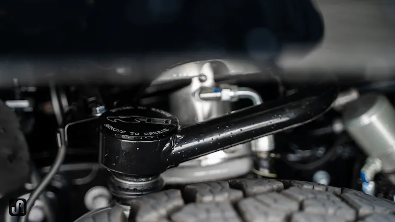 Close up of build components fitted to 300 Series build