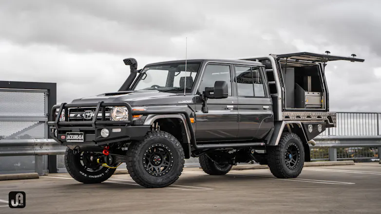 Custom 4x4 Dual Cab 79 Series with canopy