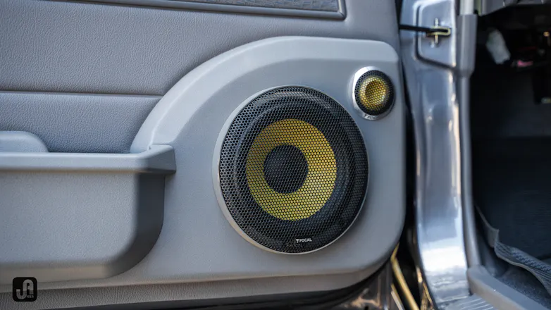 Speakers installed inside door of 79 Series