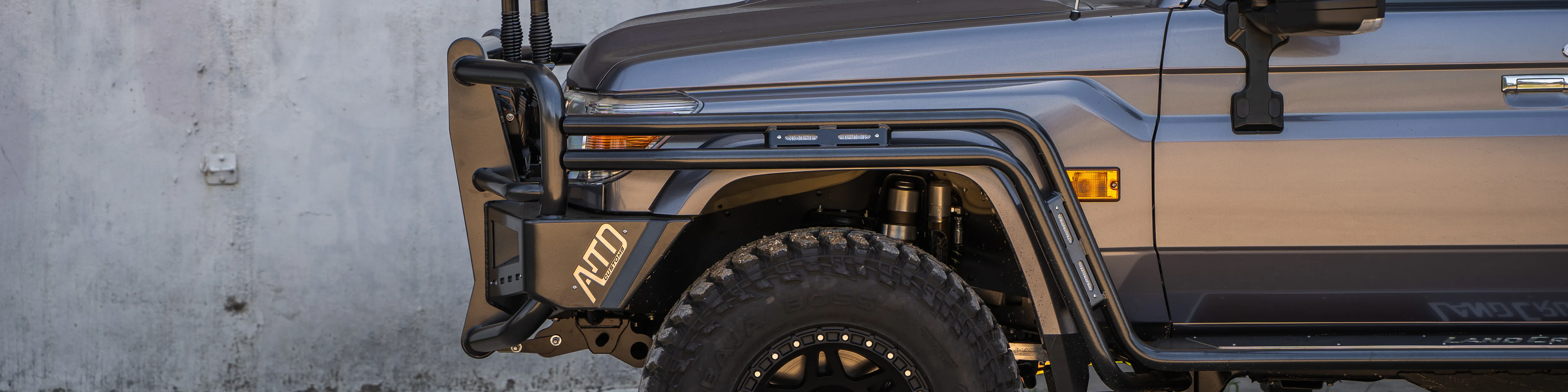 Graphite 79 Series with ATD bullbar