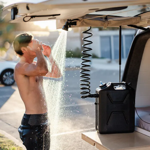 ONTAP portable camping shower black