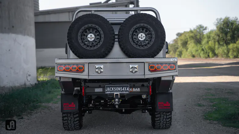 Silver 79 series Toyota 4x4 with Norweld tray