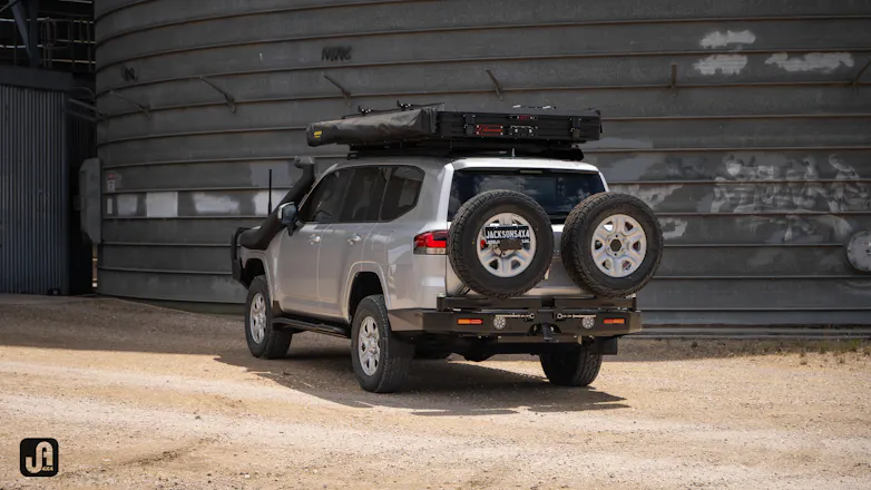 300 Series Camping Fit Out