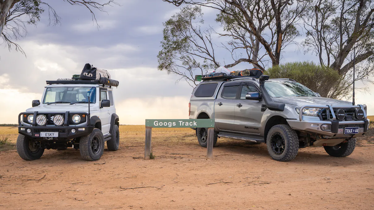 Suzuki Jimny and Ford Ranger on Googs Track in South Australia