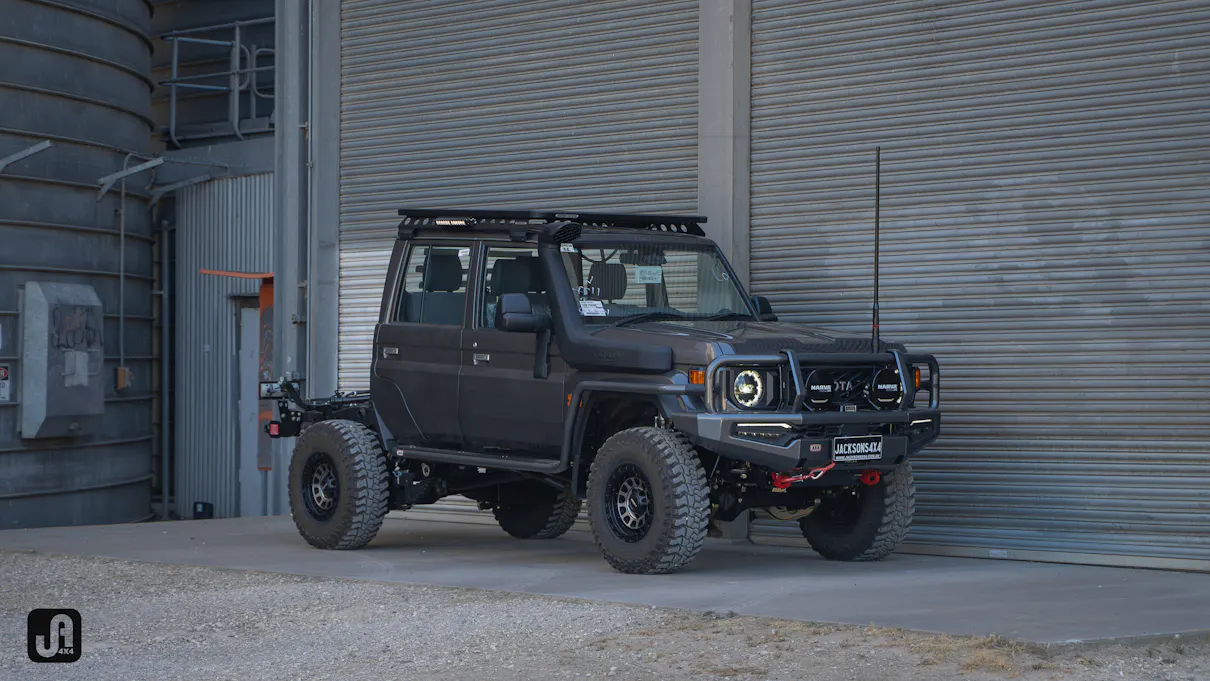 79 Series Touring Fit Out with suspension upgrade