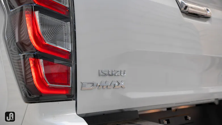 ISUZU D-MAX Touring Fit Out with GVM Upgrade