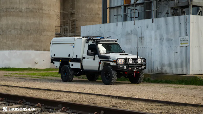 79 Series Overlanding Build